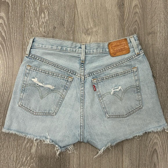 Levi’s jean shorts 501 size 26 - Picture 2 of 7